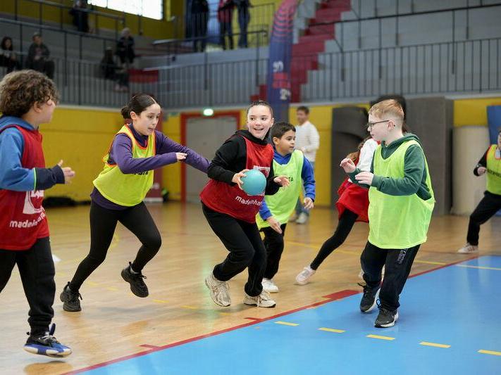 SOP 2024, semaine olympique et paralympique, initiation au handball
